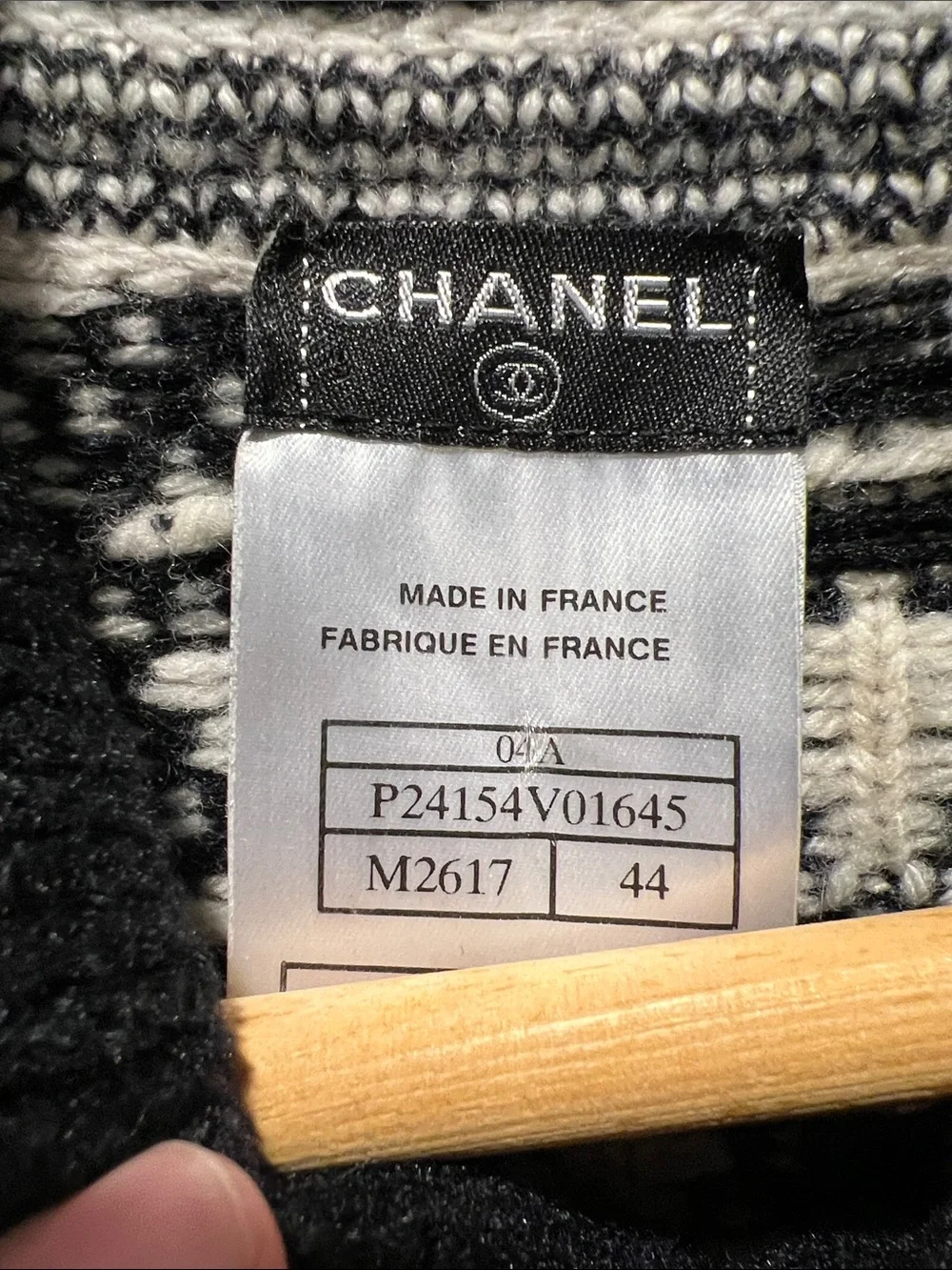 CHANEL long knit
